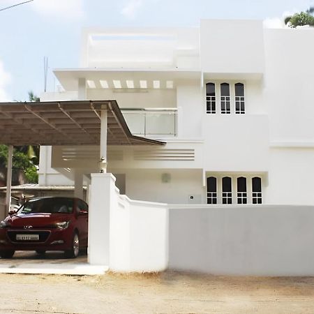 Dream Home Kochi Tripunithura エクステリア 写真